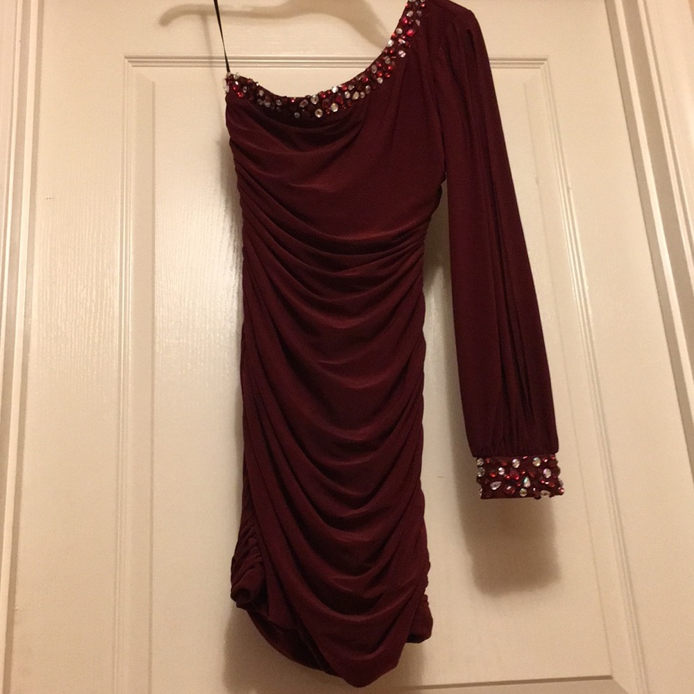 Stunning Burgundy Party Dress